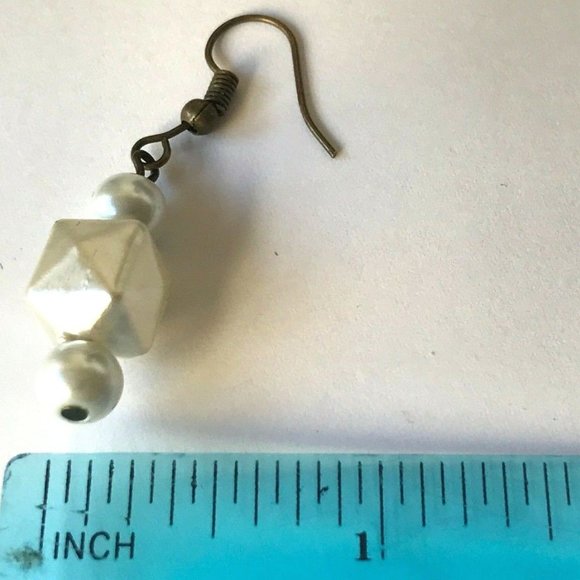 Vintage White Pearl Bead Earrings MCM Upcycled 60's Geometric Beads Bronze Tone - Picture 8 of 8